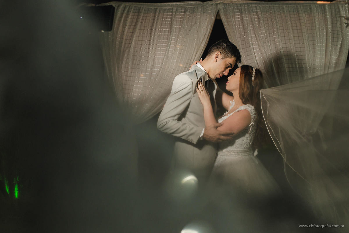 Ensaio thash the dress dos noivos na Chácara Recanto da Colina Verde,Campinas, fotos de casal, ensaio pos casamento