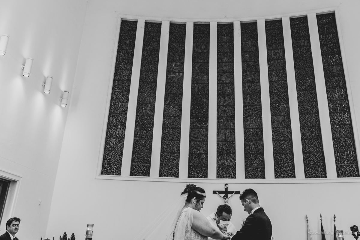 Casamento da thamires e kadu na Paróquia Santa Rita de Cássia em Campinas