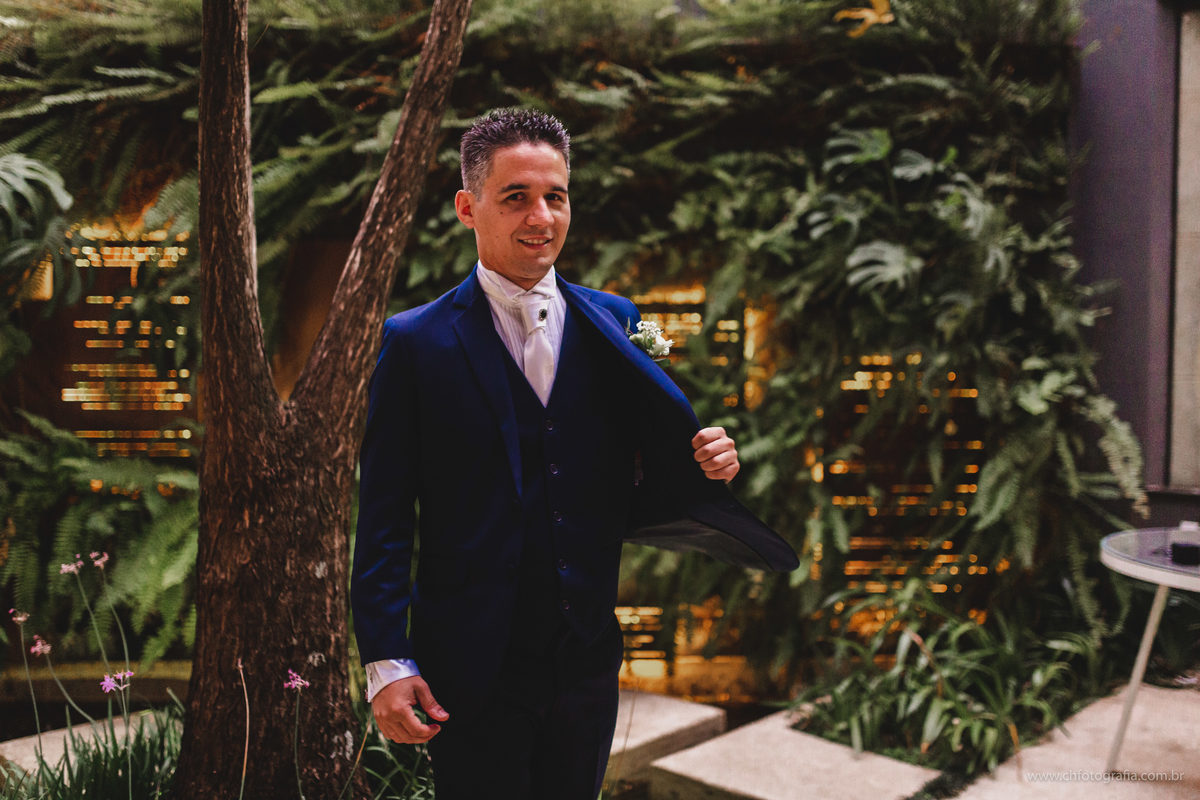 making off do noivo no Salão Symetria, foto de noivo