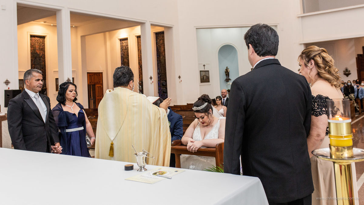 Casamento da thamires e kadu na Paróquia Santa Rita de Cássia em Campinas