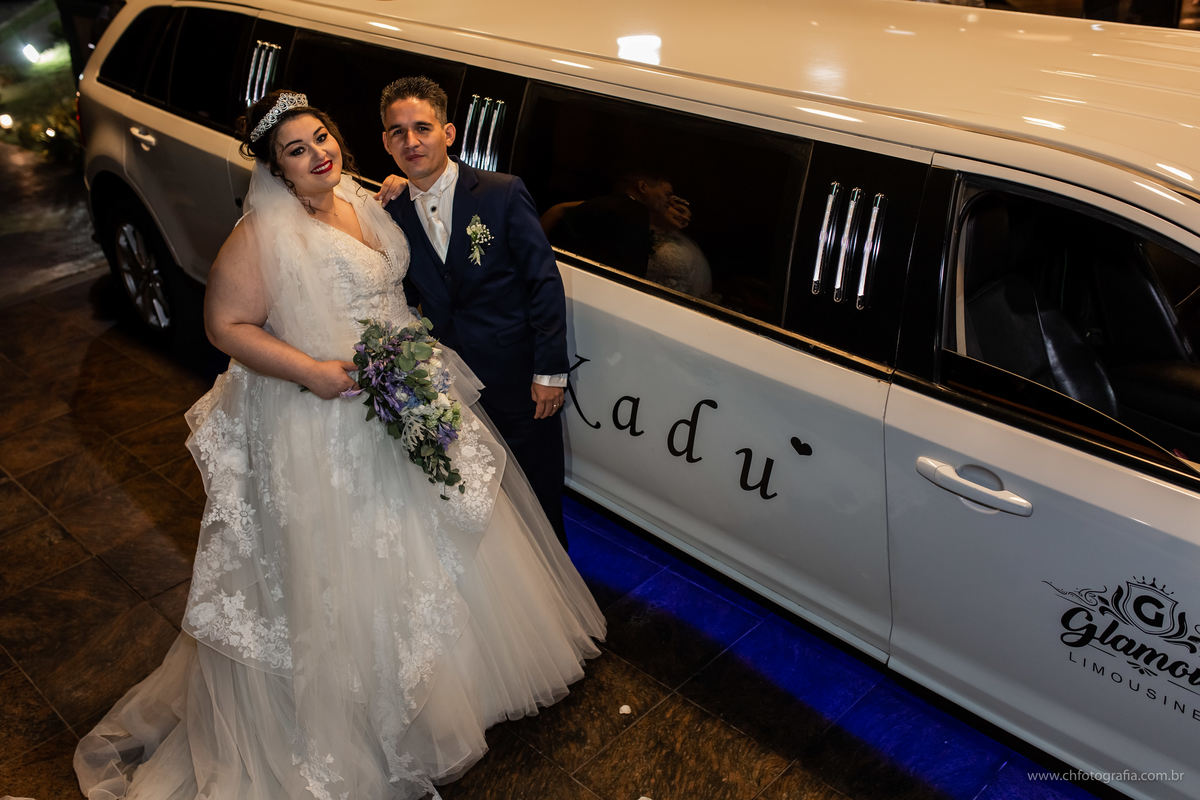 Ensaio trash the dress na Limusine, ensaio de casal na churrascaria