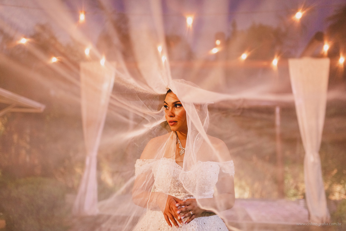 Ensaio trash the dress dos noivos