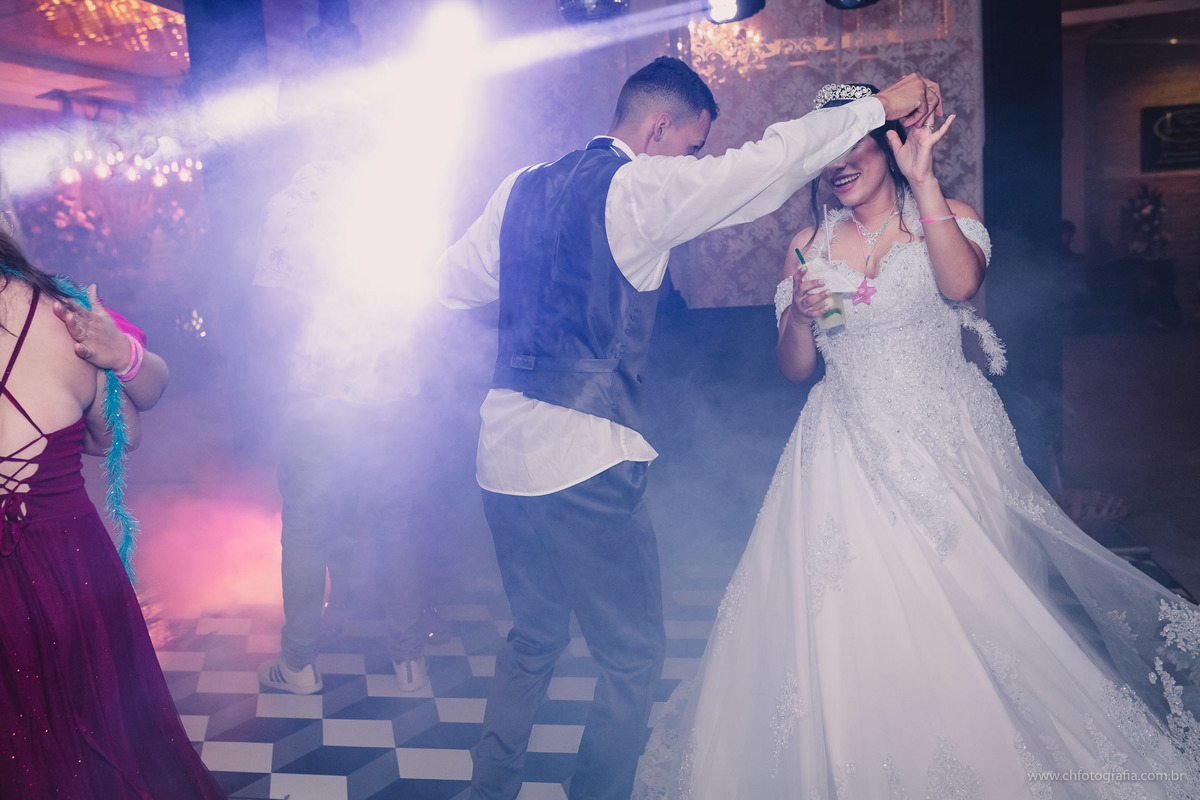 foto da valsa dos noivos 