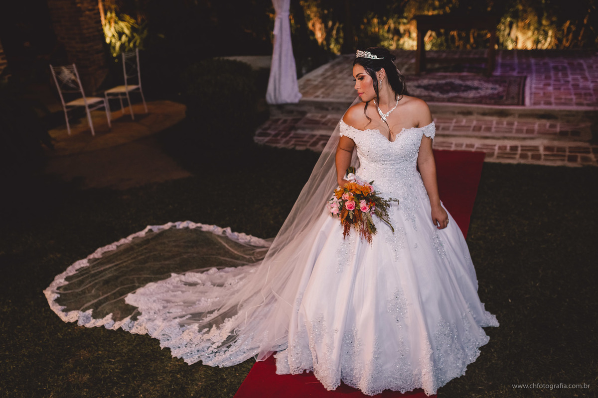 Ensaio trash the dress dos noivos