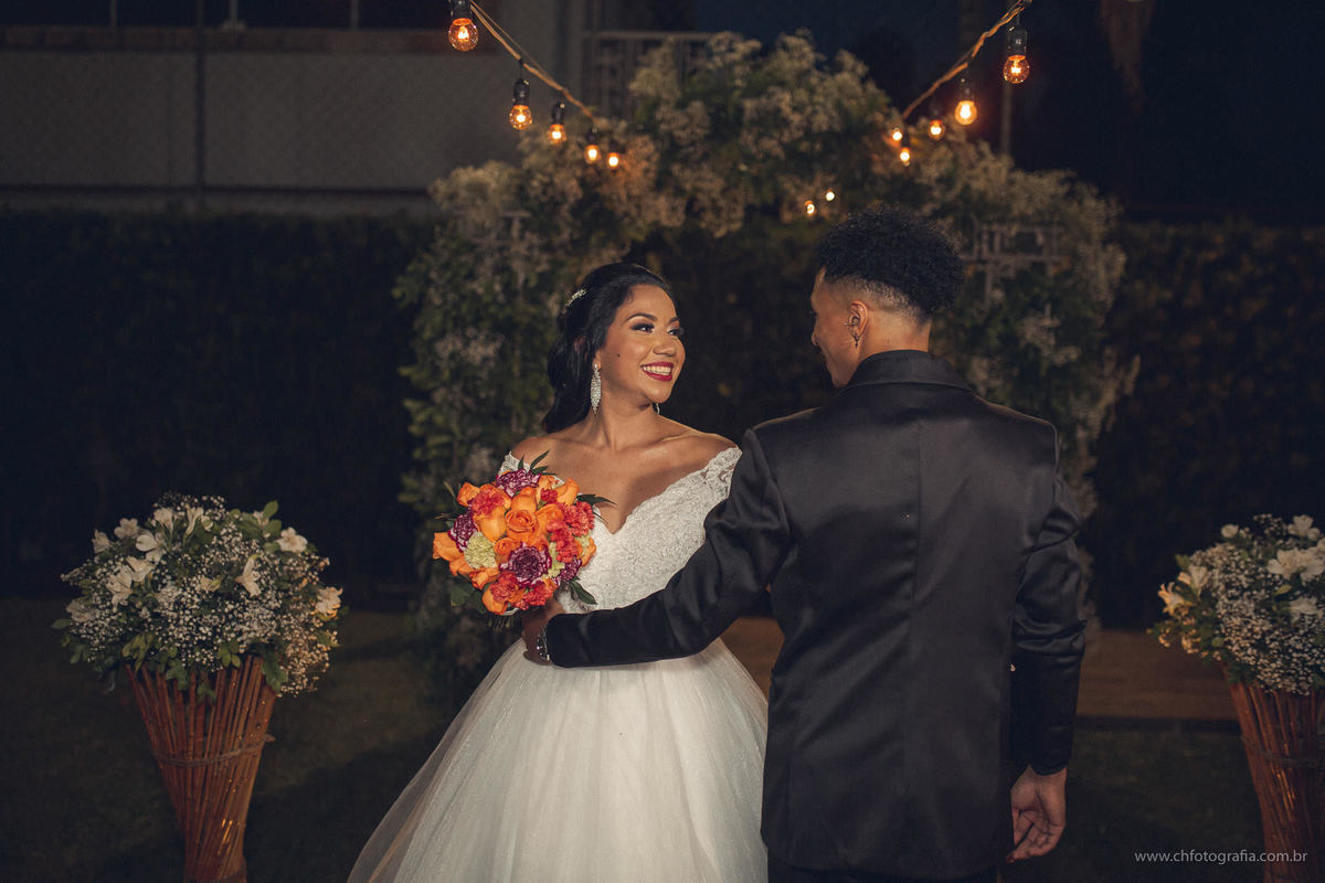 Ensaio thash the dress dos noivos feito na Chácara Recanto Realize 