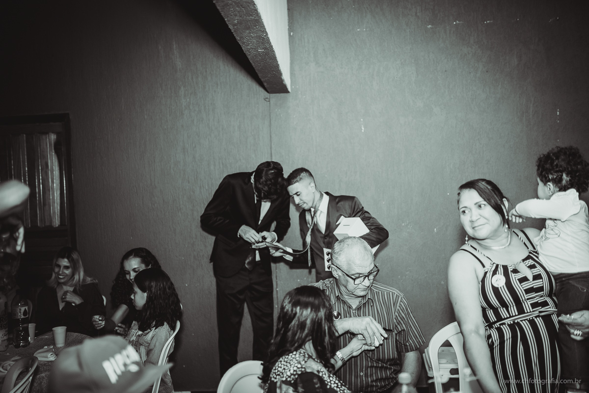 Momento da gravata, foto do sapatinho da noiva