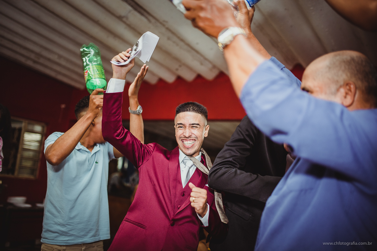 Momento da gravata, foto do sapatinho da noiva