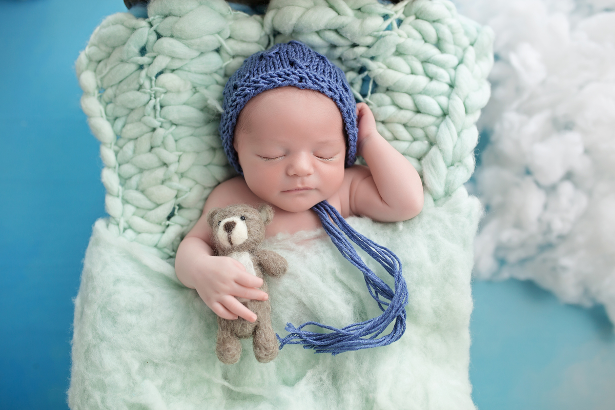 Céu Azul Claro + Berço de Madeira