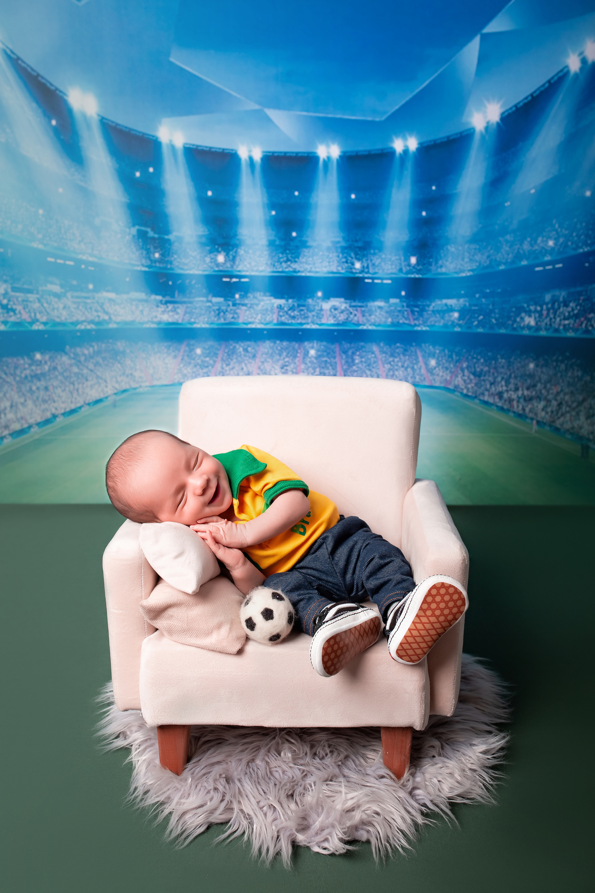 Futebol + Poltrona bege