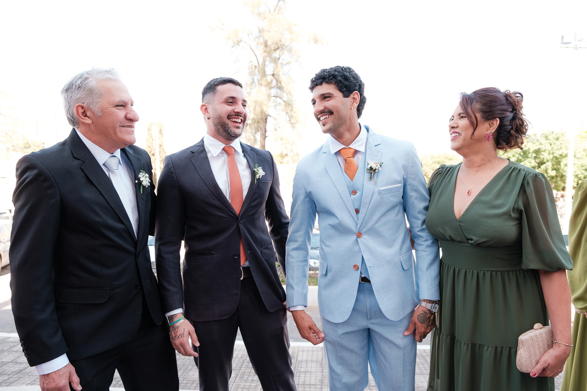 casamento em três corações Nayare e Hugo fotografo de casamentos Carlos Alexandre três corações sul de minas Cidinha reis matriz sagrada família lia noivas