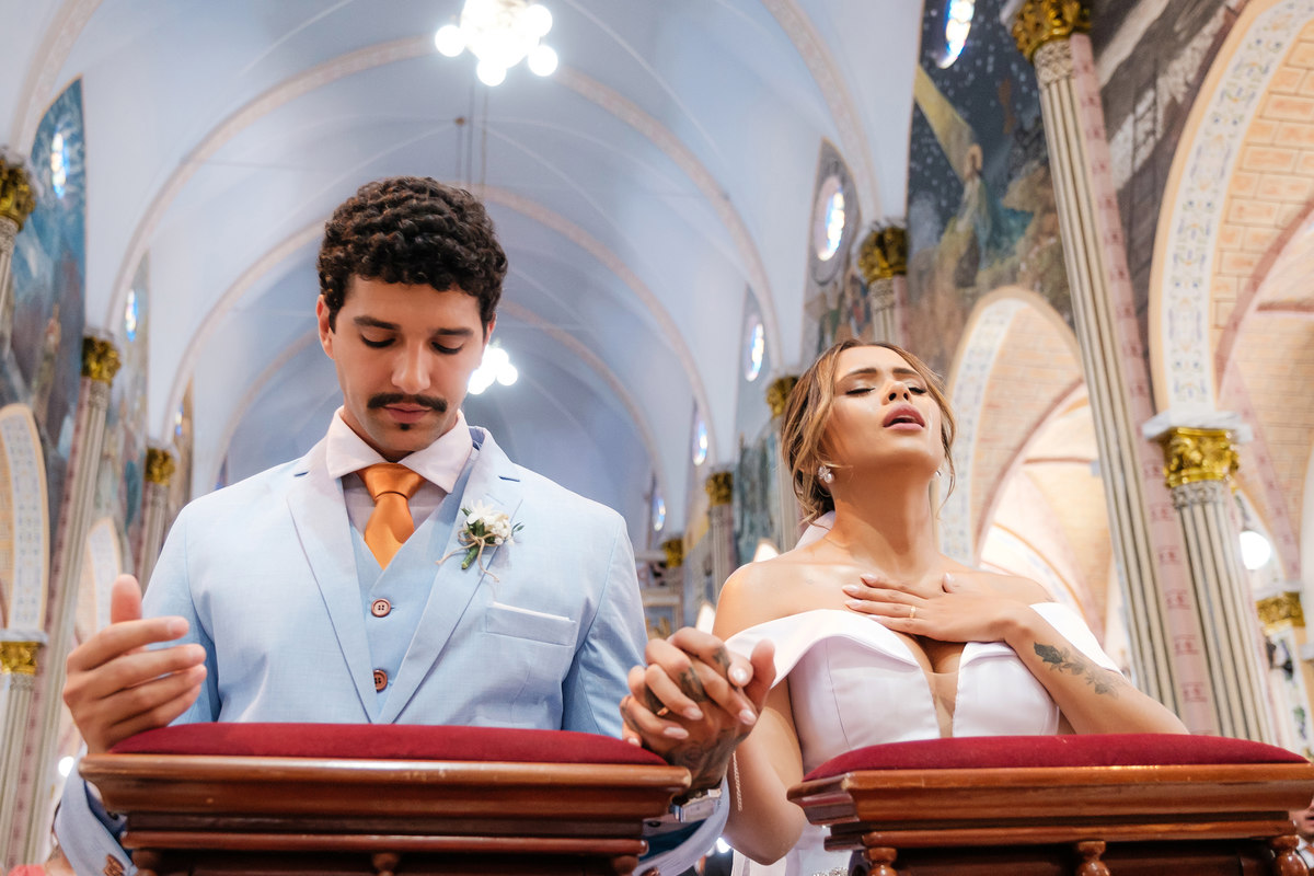 casamento em três corações Nayare e Hugo fotografo de casamentos Carlos Alexandre três corações sul de minas Cidinha reis matriz sagrada família lia noivas
