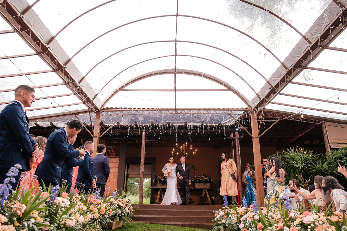 casamento larissa e Rodrigo militar aeronáutica fazenda conta carlos Alexandre fotografo de casamento tres coracoes mg sul de minas Paola elas Decor Cidinha reis