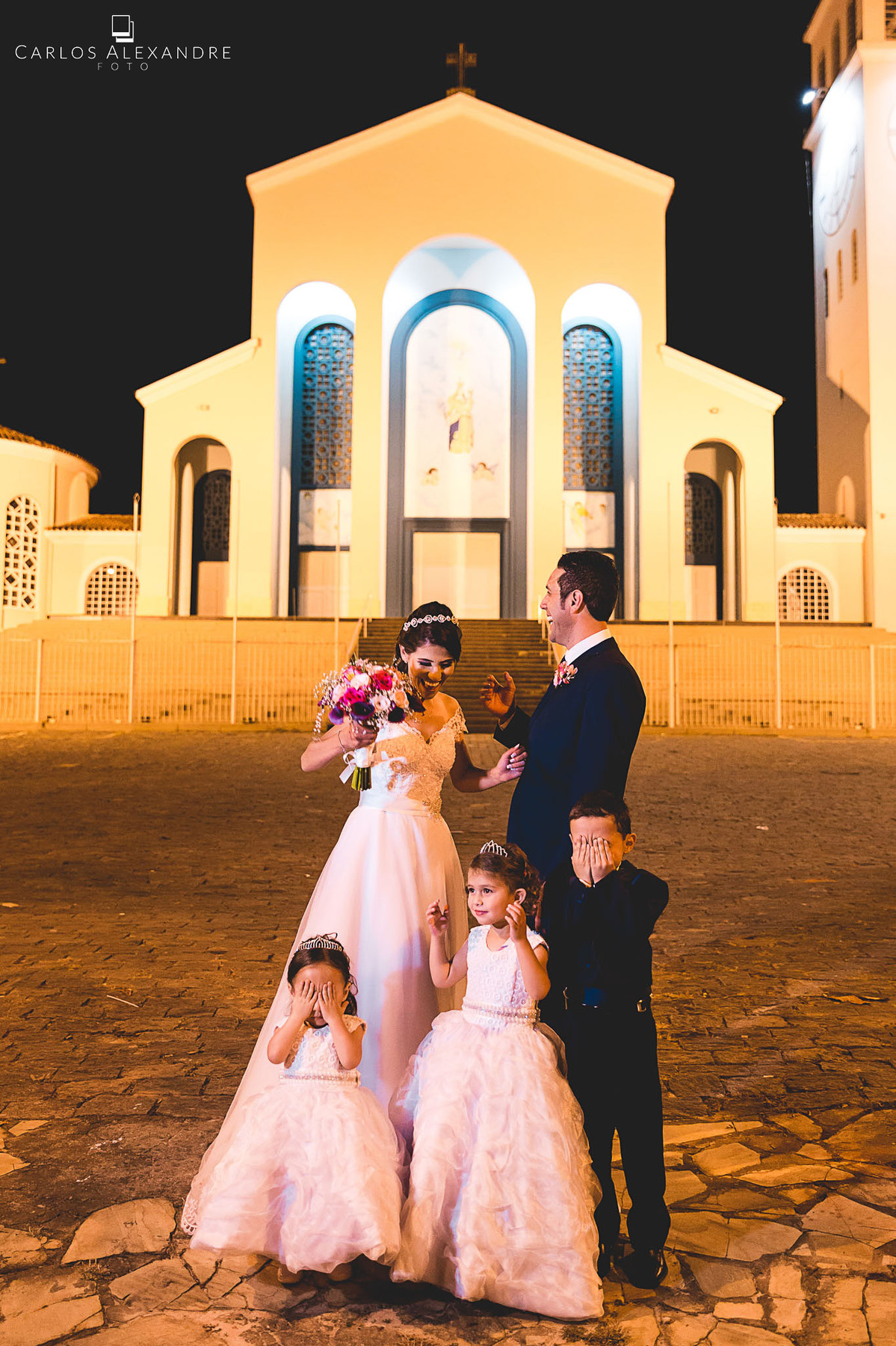 pajens roubando a cena casamento em lambari fotografado pelo fotografo de casamentos de três corações carlos alexandre foto