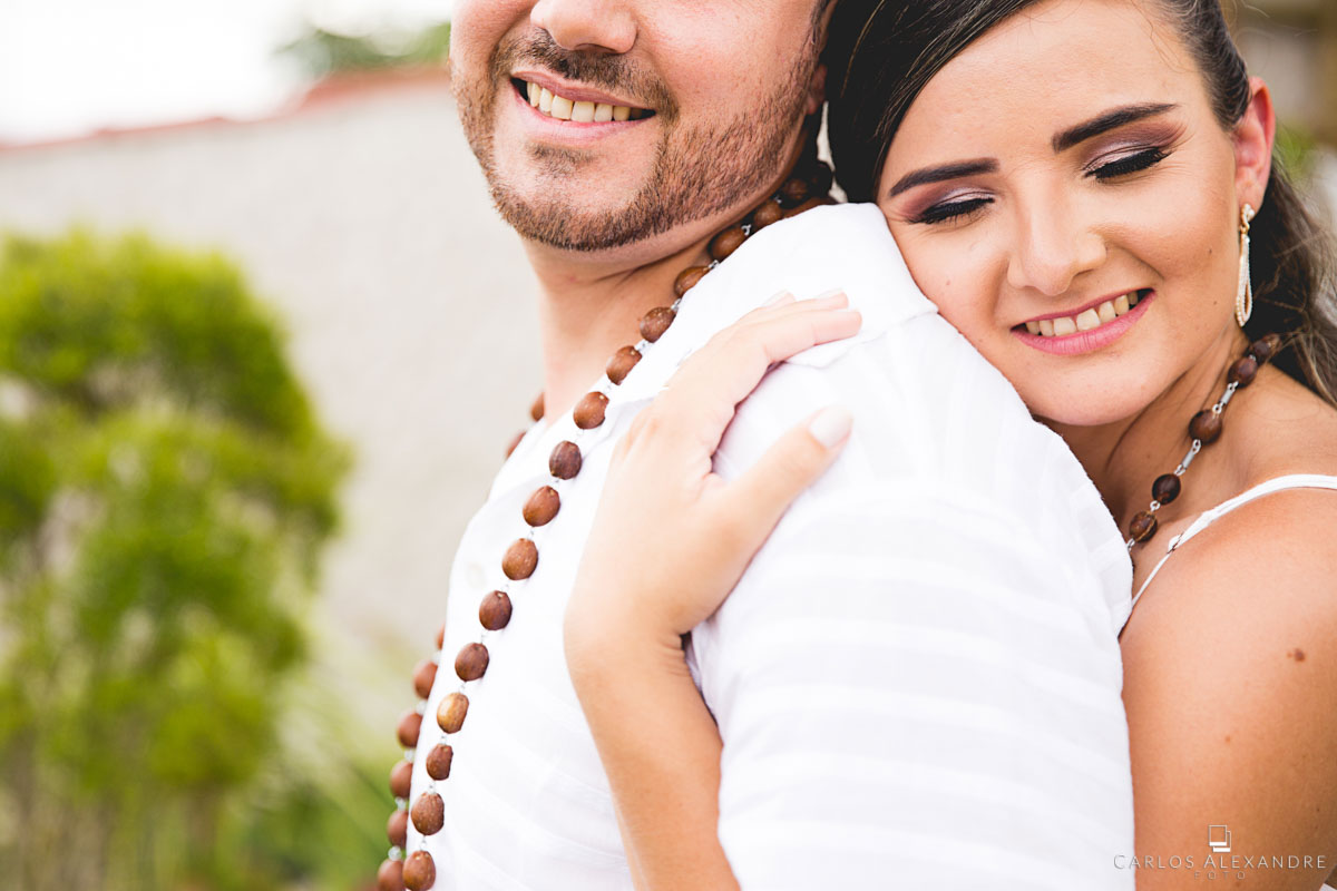 sorriso e proteção é o que transmitem essa bela imagem