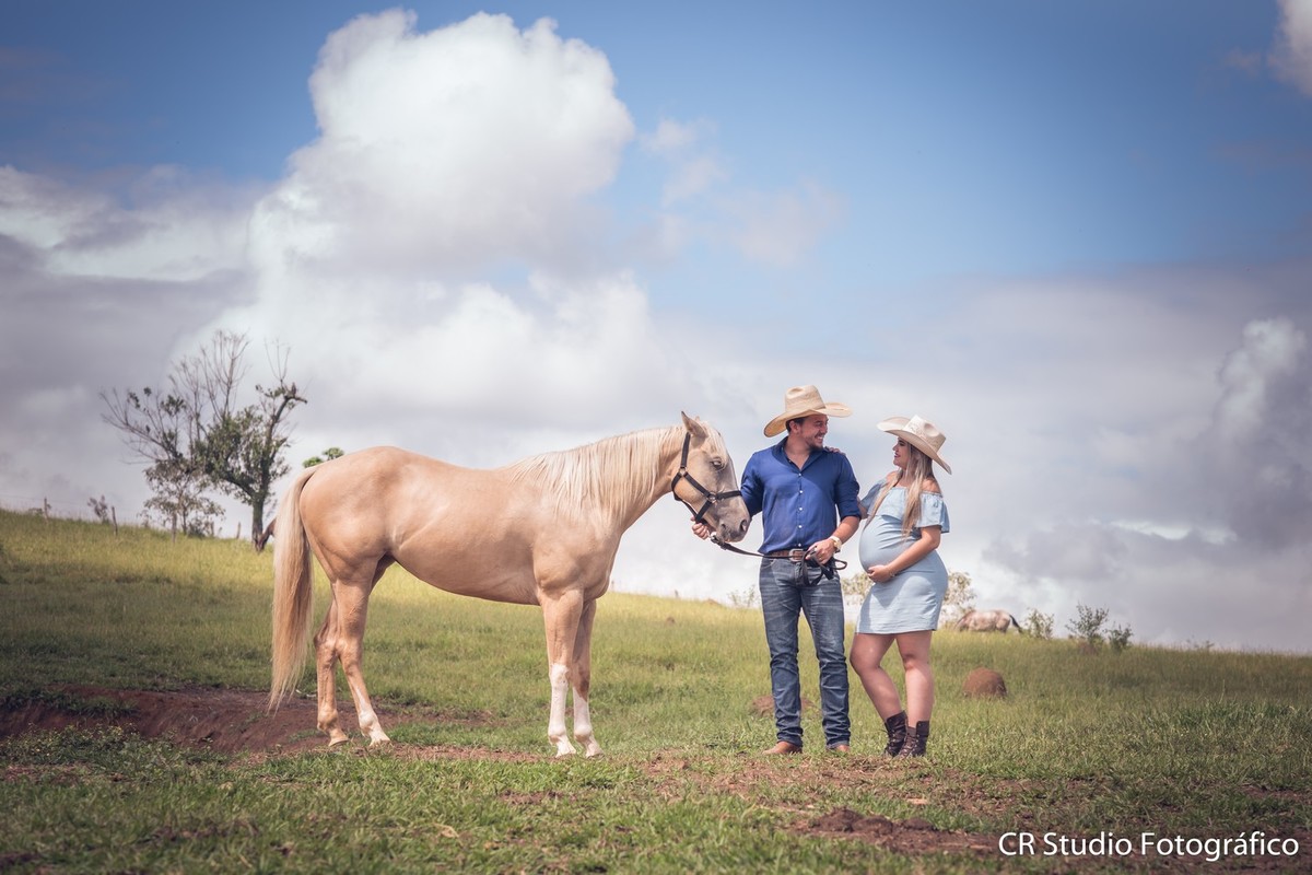 ensaio de gestante no campo