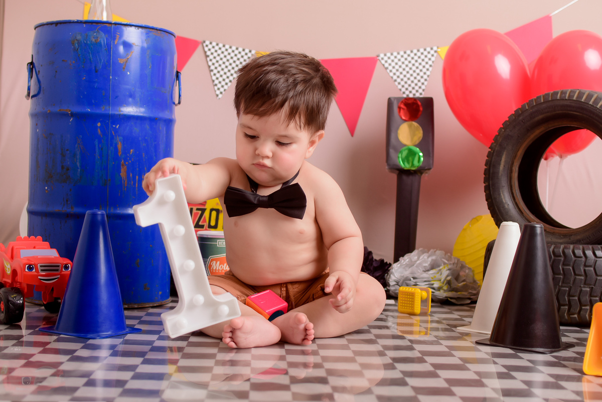 SMASH THE CAKE ARTHUR - CARROS