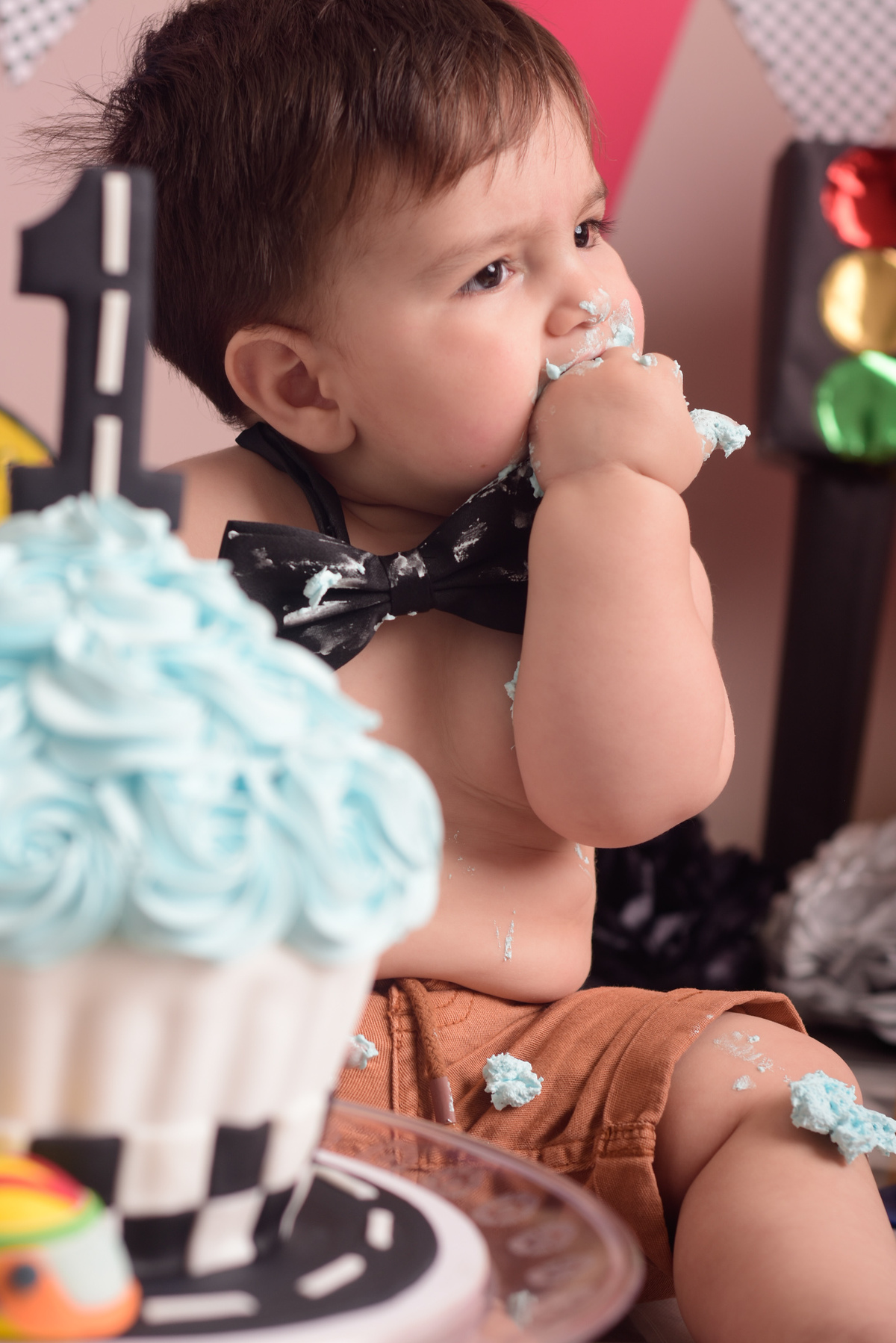 SMASH THE CAKE ARTHUR - CARROS