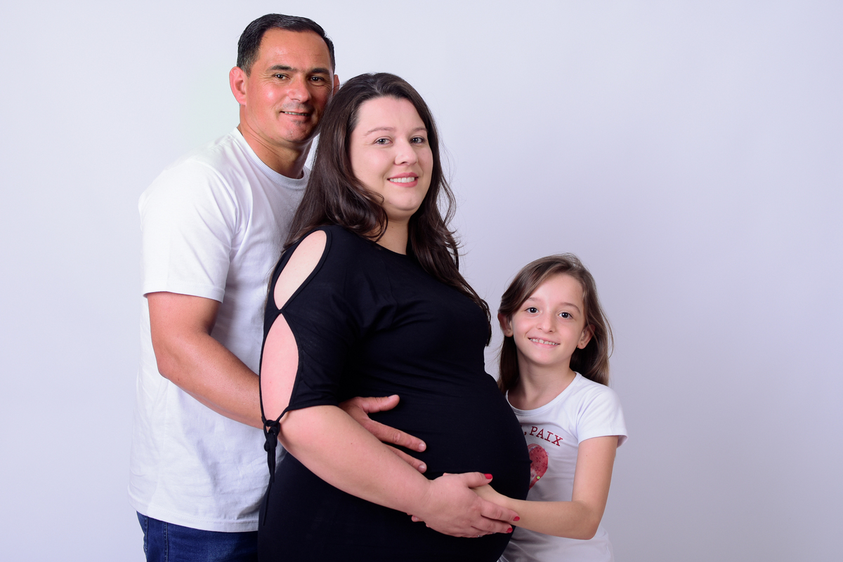 Deixa eu explicar para você o que esse verdadeiro, é não tem meias palavras, sem ser deselegante, se você pudesse contemplar, poderia até ficar chocado a princípio, depois entenderia o que é amor sem filtros ou estereótipos para “inglês ver”.