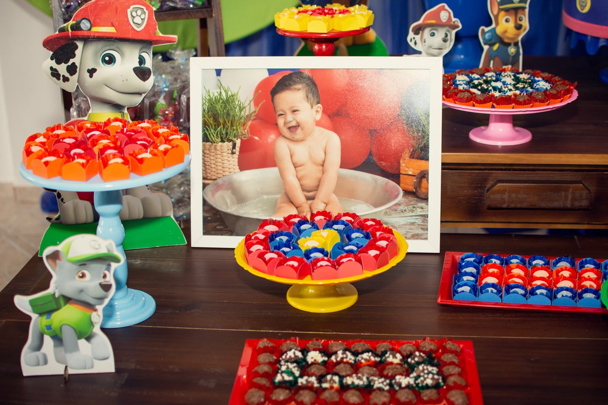 Aniversário Infantil, Kambalhota eventos infantis, Fotógrafo em Piraquara, Ensaio, Smash the cake, Newborn, Festa, #Bernardo, João Guilherme, Karina, mãe de menino 