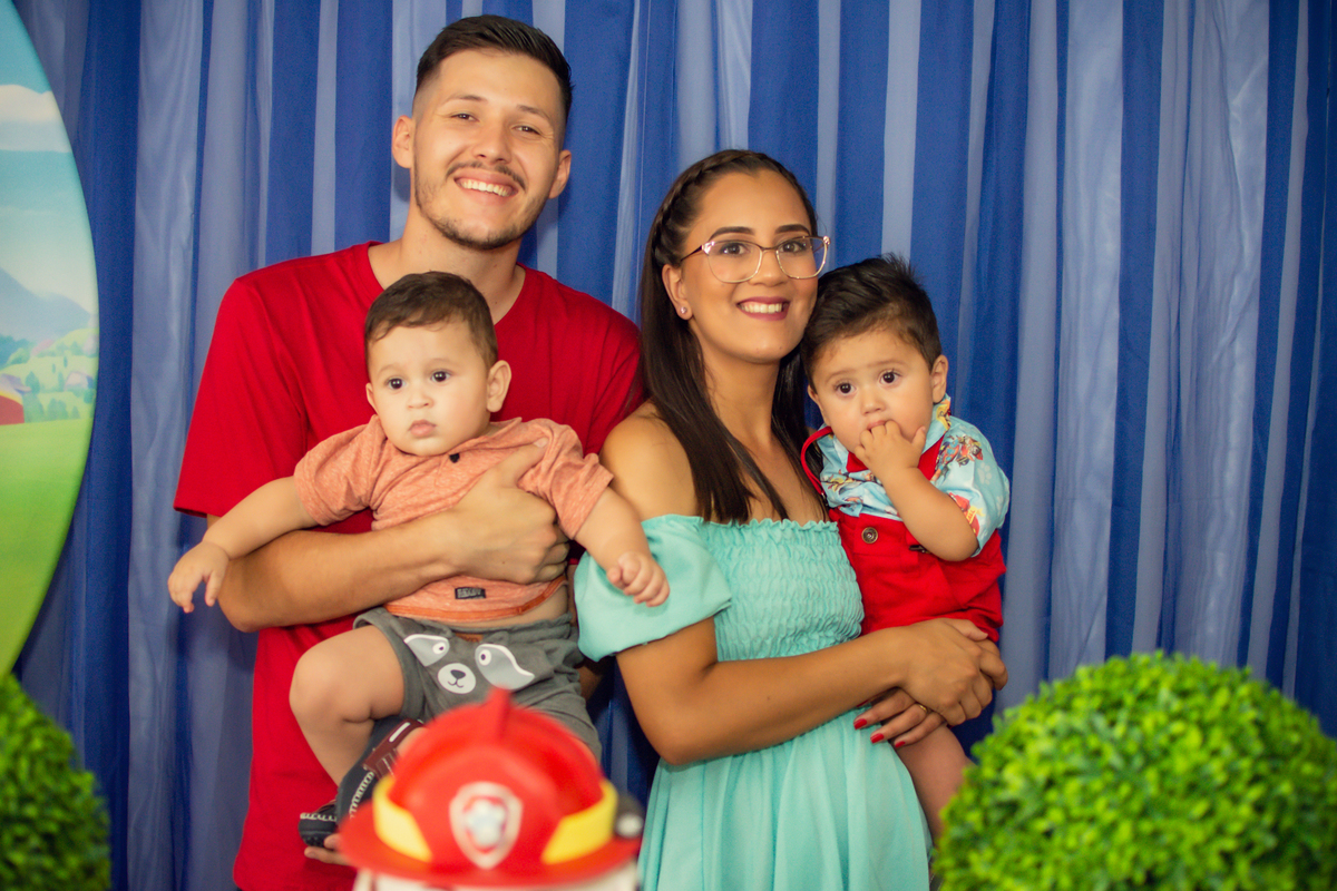Aniversário Infantil, Kambalhota eventos infantis, Fotógrafo em Piraquara, Ensaio, Smash the cake, Newborn, Festa, #Bernardo, João Guilherme, Karina, mãe de menino 
