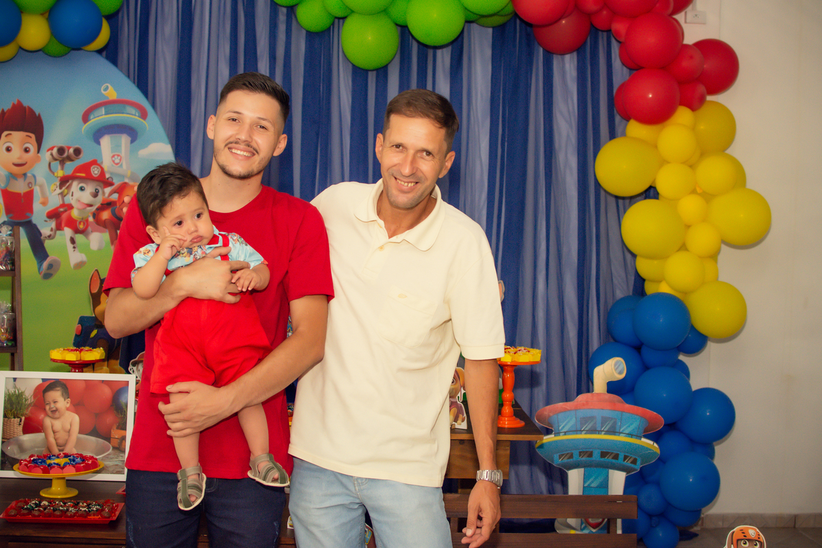 Aniversário Infantil, Kambalhota eventos infantis, Fotógrafo em Piraquara, Ensaio, Smash the cake, Newborn, Festa, #Bernardo, João Guilherme, Karina, mãe de menino 