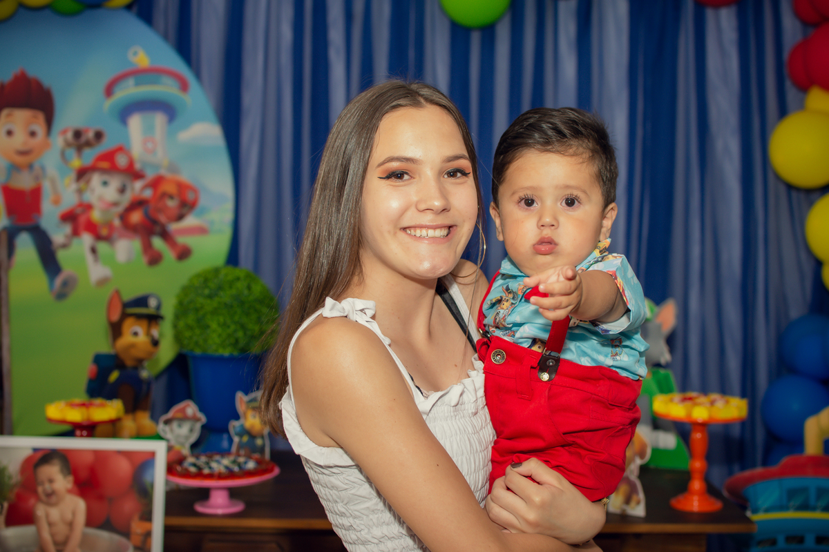 Aniversário Infantil, Kambalhota eventos infantis, Fotógrafo em Piraquara, Ensaio, Smash the cake, Newborn, Festa, #Bernardo, João Guilherme, Karina, mãe de menino 