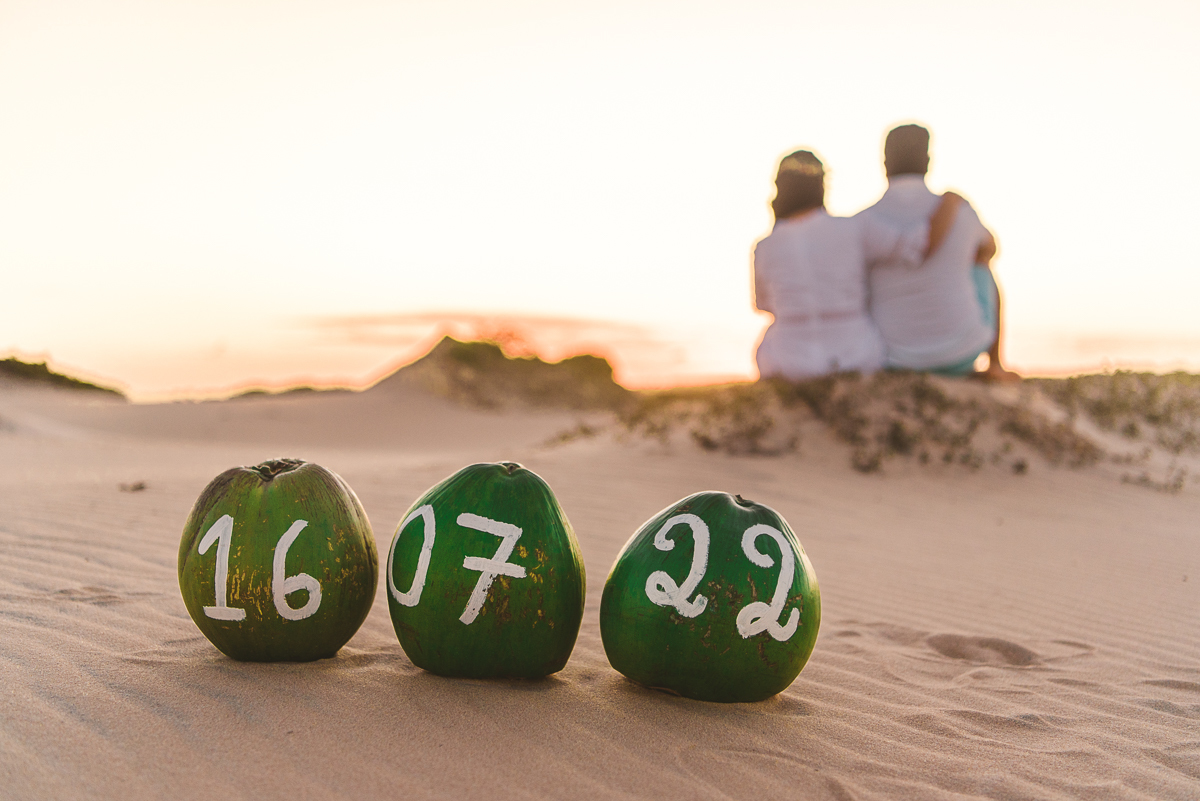 ensaio casal, praia de grançandu, natal, rn, dunas, coco pintado, data de casamento, save the date