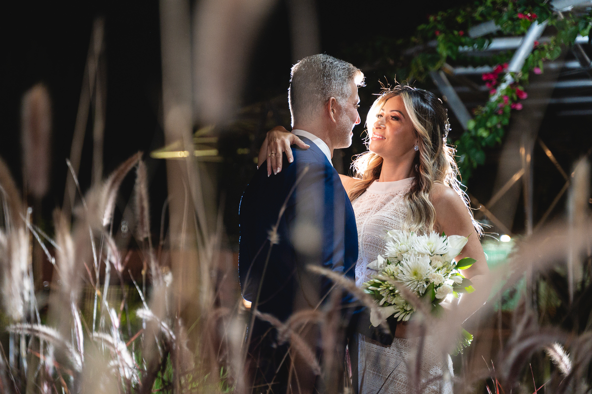 casamento, fotografia de casamento, fotógrafo de casamento, casais, casal, wedding, noiva, natal, rn, casamento no Restaurante NAU, casamento a noite, casamento para poucas pessoas, fotos criativas de casamento, emocionante