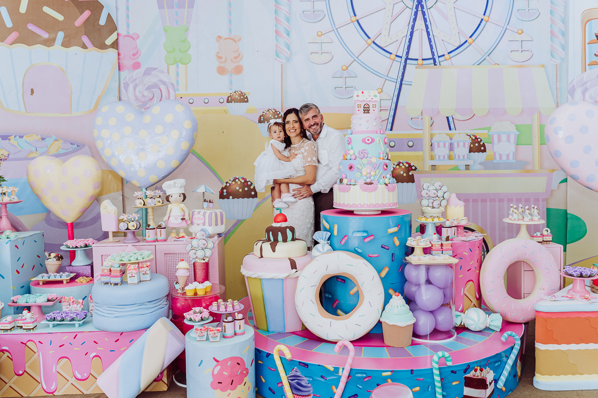 batizado, Laurinha, Igreja, Santo Afonso Maria de Ligório, aniversário, Patisserie, Tim Tim buffet, fotógrafo, momentos, família, registro, emoção, espiritualidade, festa, confeitaria, infância, lembranças, crianças, amor, Natal, fotografo em Natal