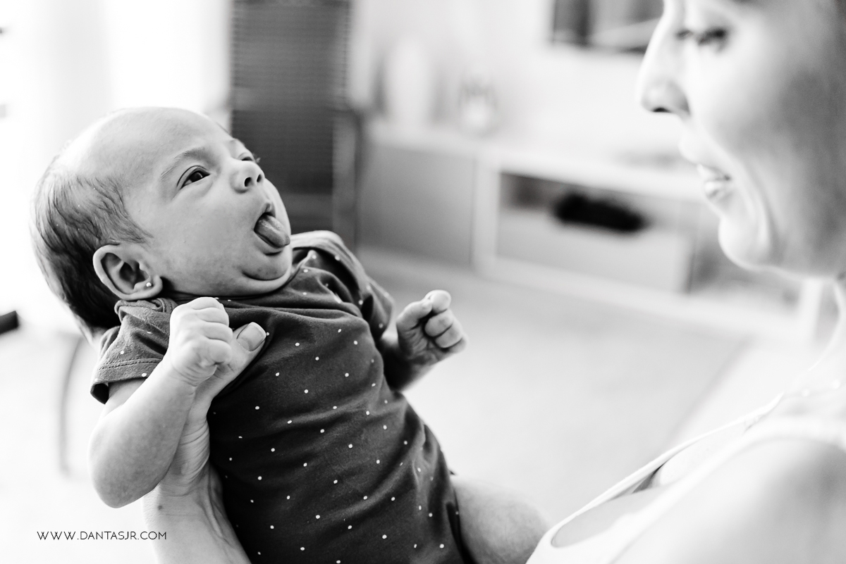 sessão lifestyle, newborn, recem nascido, fotos em casa, foto familia bebe, fotografo de familia, natal, rn