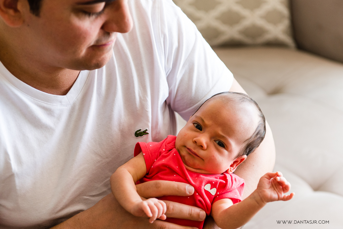 sessão lifestyle, newborn, recem nascido, fotos em casa, foto familia bebe, fotografo de familia, natal, rn
