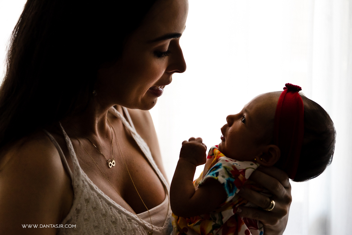 sessão lifestyle, newborn, recem nascido, fotos em casa, foto familia bebe, fotografo de familia, natal, rn