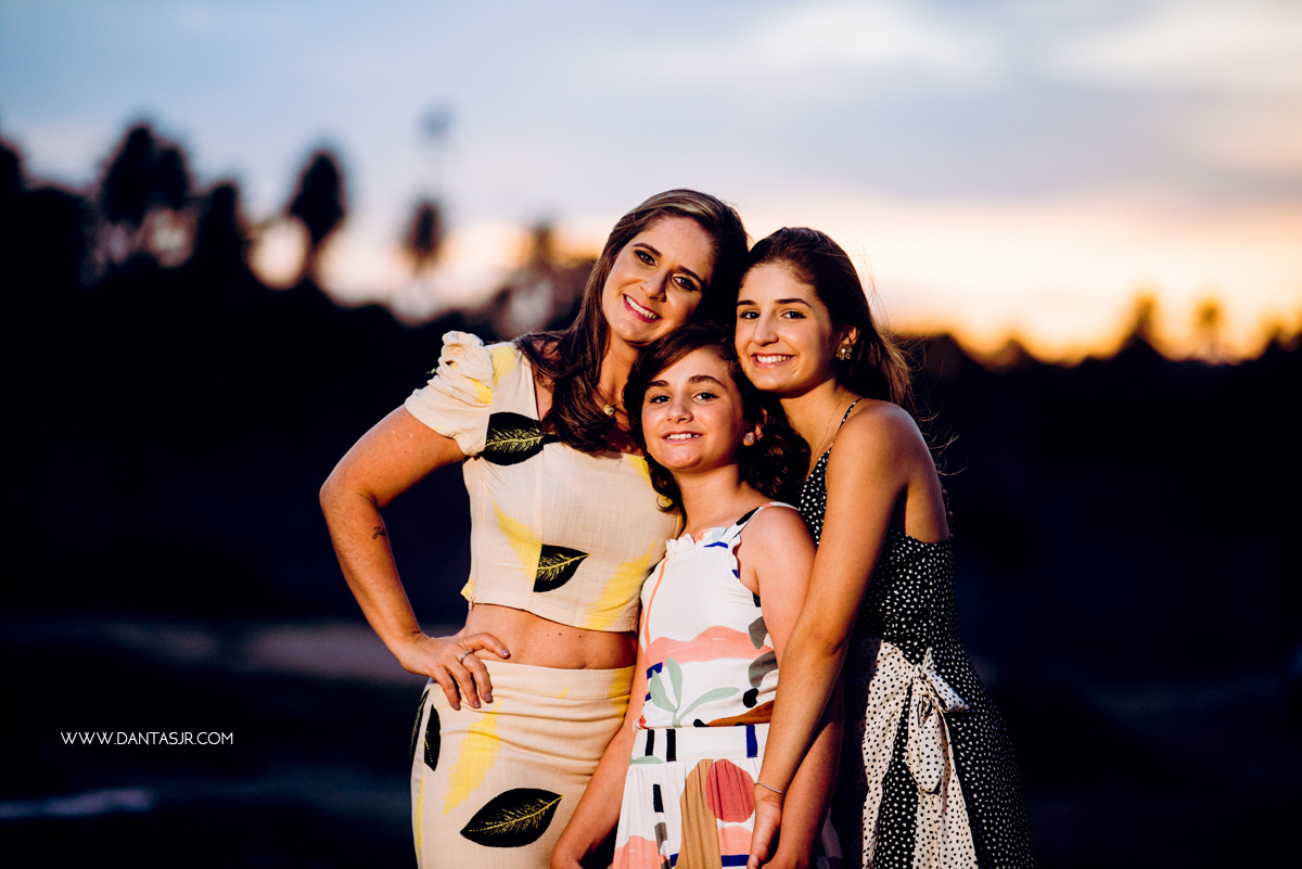 ensaio familia, praia de tabatinga, rn, por do sol, final de tarde, ensaio na praia