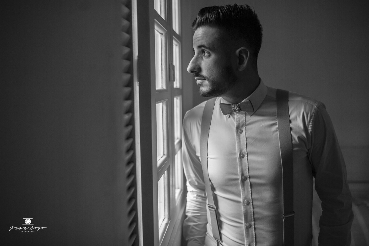 noivo de suspenssorio