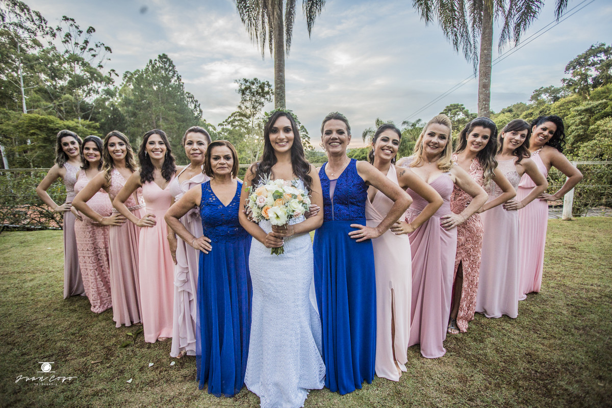 noiva com as madrinhas