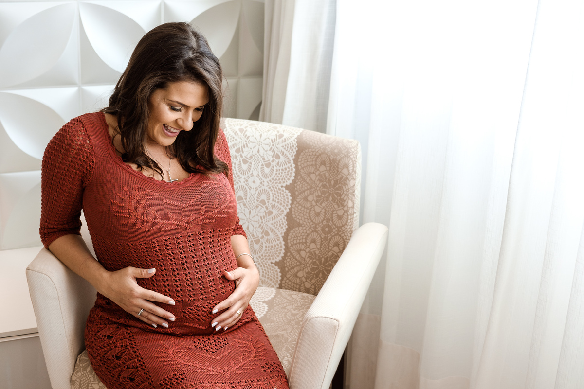ensaio gestante cascavel dentro de casa