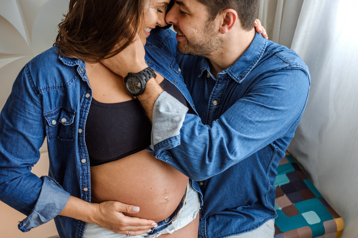 ensaio gestante cascavel dentro de casa