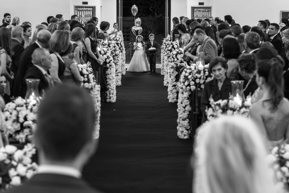 casamento igreja, foz do iguaçu, ão joão batista, noturno, quinta das marias, alianças entrando