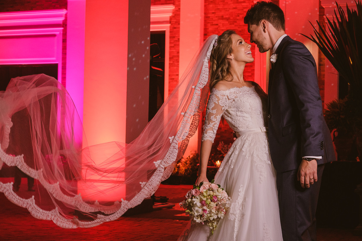 casamento igreja, foz do iguaçu, ão joão batista, noturno, quinta das marias, sessão de fotos após a cerimônia