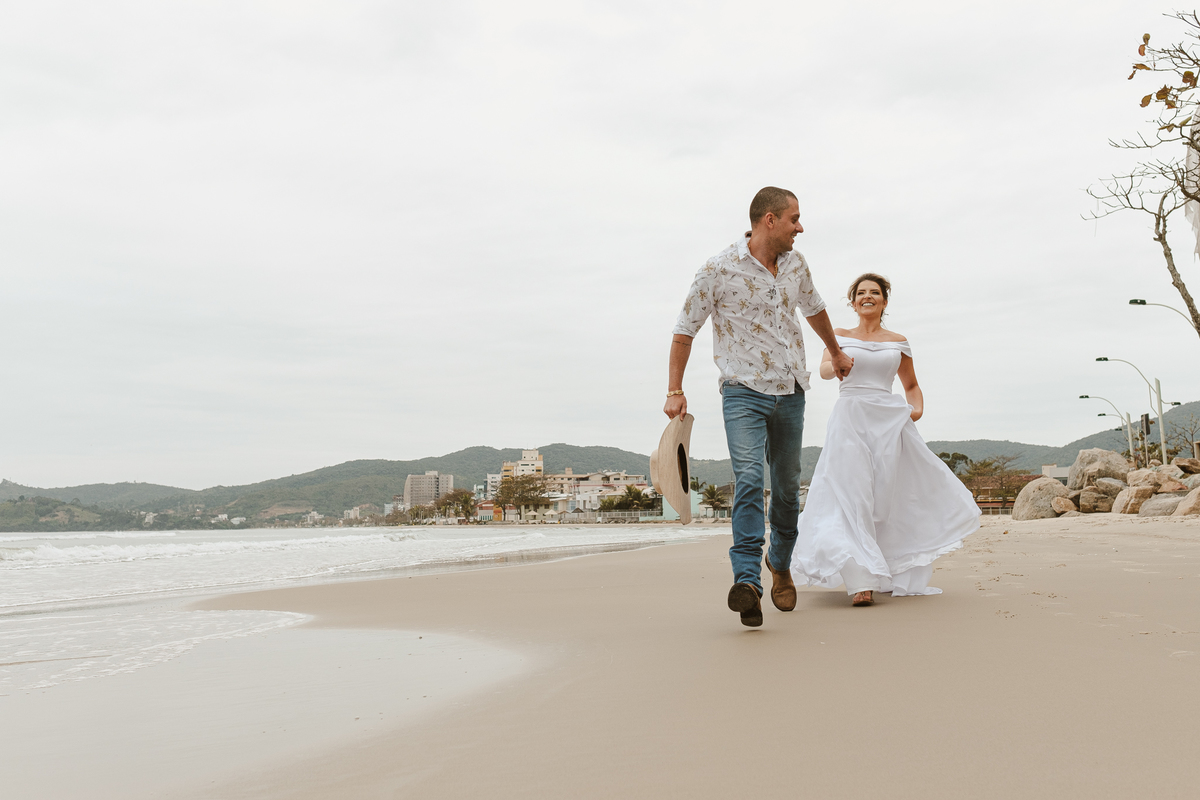 ensaio, pre-casamento, pre-wedding, bombinhas, itapema, meia-praia, porto-belo, praia, santa catarina
