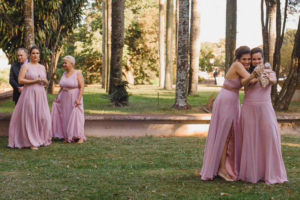 Madrinhas fazendo selfie