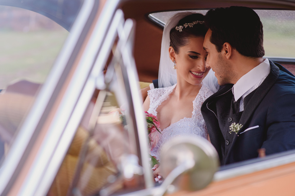 Ensaio dos noivos, com Opala dourado, depois do casamento