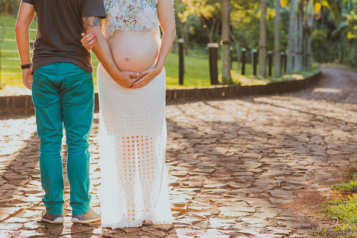 Detalhe para a barriga da gestante