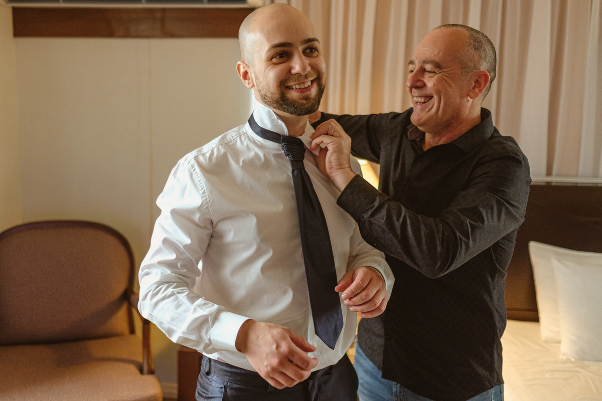 making of noivo, hotel bourbon, cascavel, noivo, fotografia, brinde, edu freire, fotografia de casamento, fotógrafo de casamento, cascavel, parana, brasil