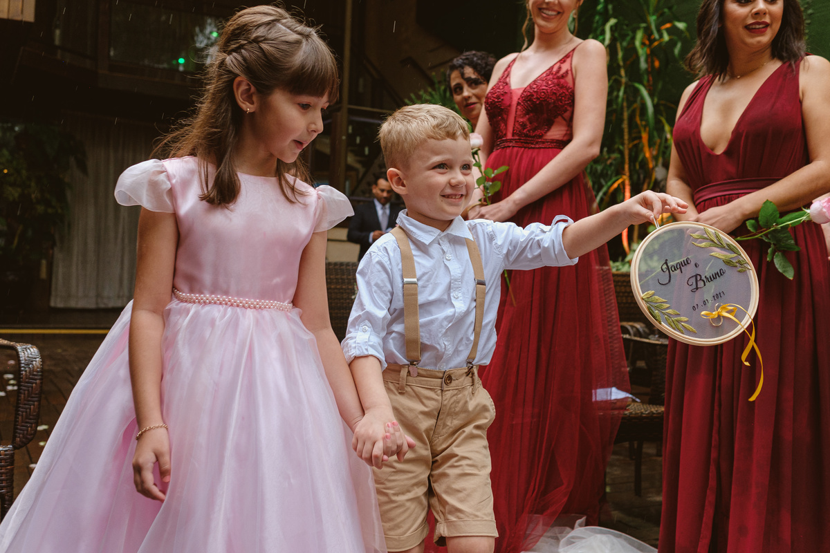 cerimonia casamento ar livre, le monde, chuva, cascavel, noivos, fotografia, brinde, edu freire, fotografia de casamento, fotógrafo de casamento, cascavel, parana, brasil