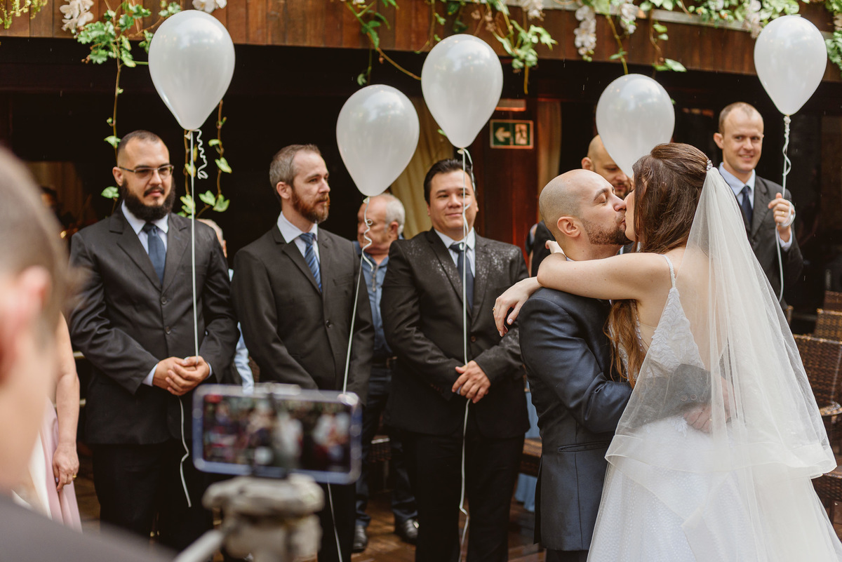 cerimonia casamento ar livre, le monde, chuva, cascavel, noivos, fotografia, brinde, edu freire, fotografia de casamento, fotógrafo de casamento, cascavel, parana, brasil