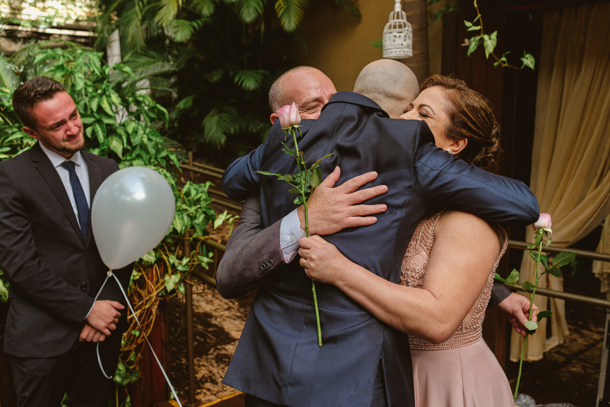 cerimonia casamento ar livre, le monde, chuva, cascavel, noivos, fotografia, brinde, edu freire, fotografia de casamento, fotógrafo de casamento, cascavel, parana, brasil