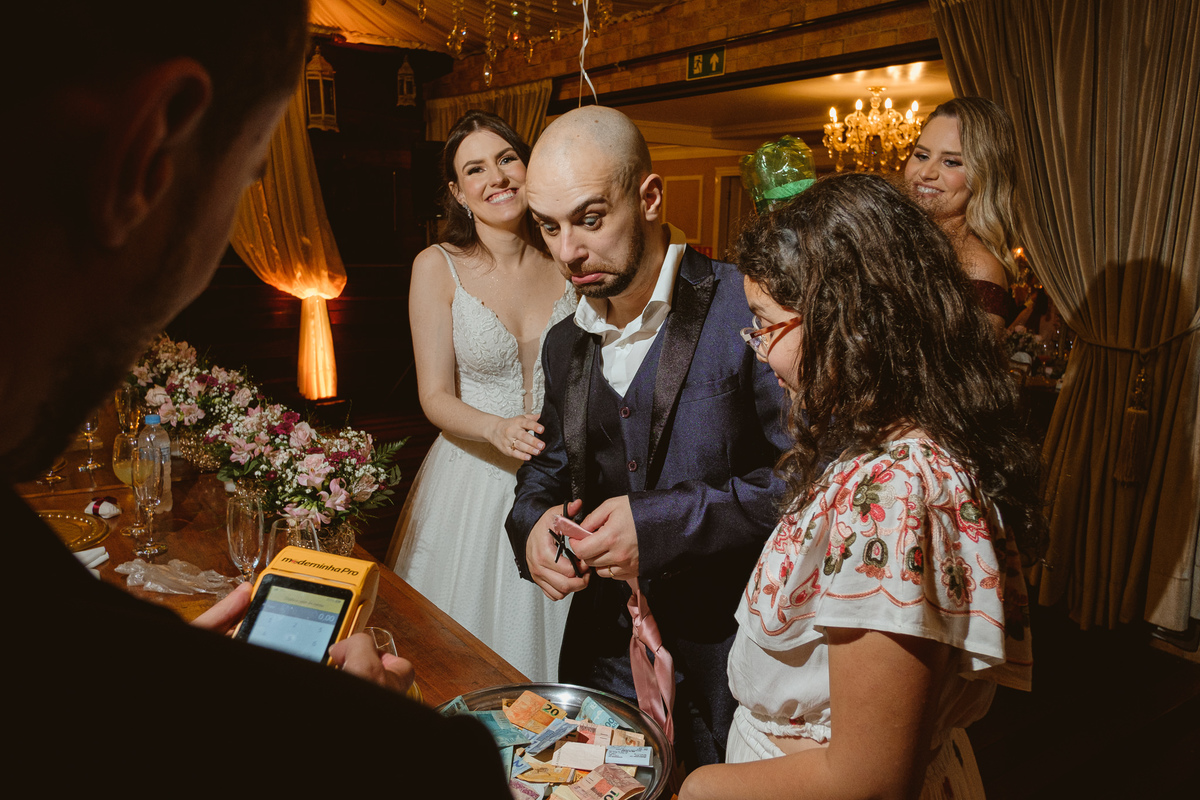 cerimonia casamento ar livre, le monde, chuva, cascavel, noivos, fotografia, brinde, edu freire, fotografia de casamento, fotógrafo de casamento, cascavel, parana, brasil