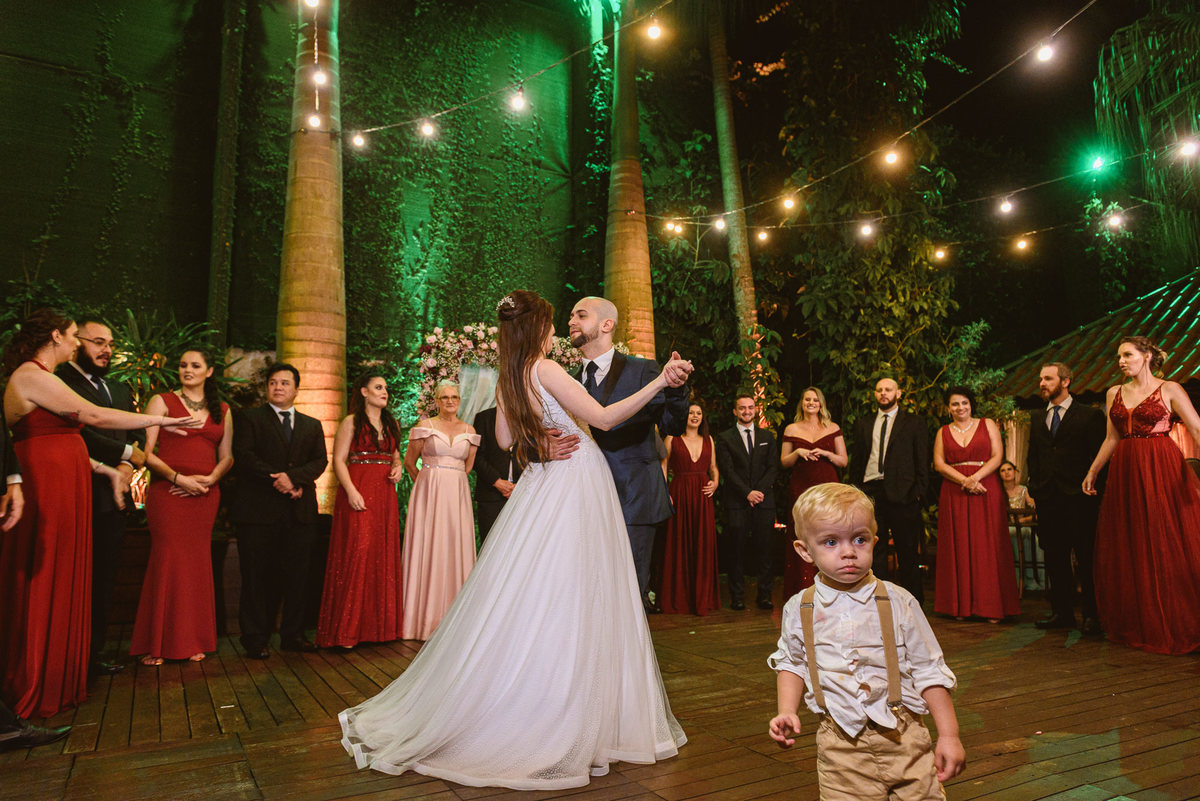 cerimonia casamento ar livre, le monde, chuva, cascavel, noivos, fotografia, brinde, edu freire, fotografia de casamento, fotógrafo de casamento, cascavel, parana, brasil