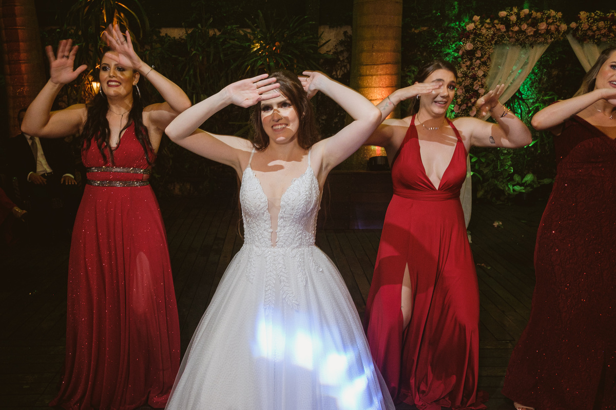 cerimonia casamento ar livre, le monde, chuva, cascavel, noivos, fotografia, brinde, edu freire, fotografia de casamento, fotógrafo de casamento, cascavel, parana, brasil